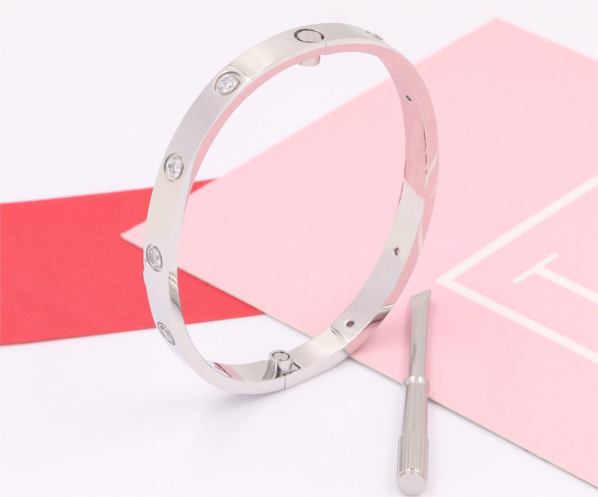Nanajewelry Love Bracelet CTB043-48 - Nanajewelry